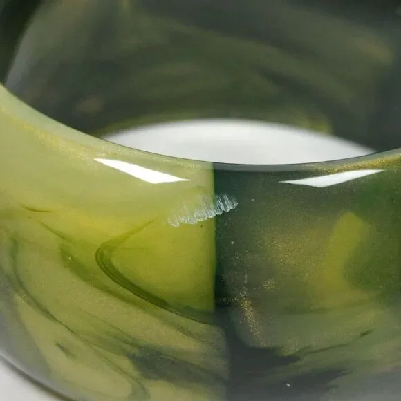 Wide Chunky Glossy Green Marbled Resin Bangle Fashion Statement Bracelet 9" - Picture 5 of 14